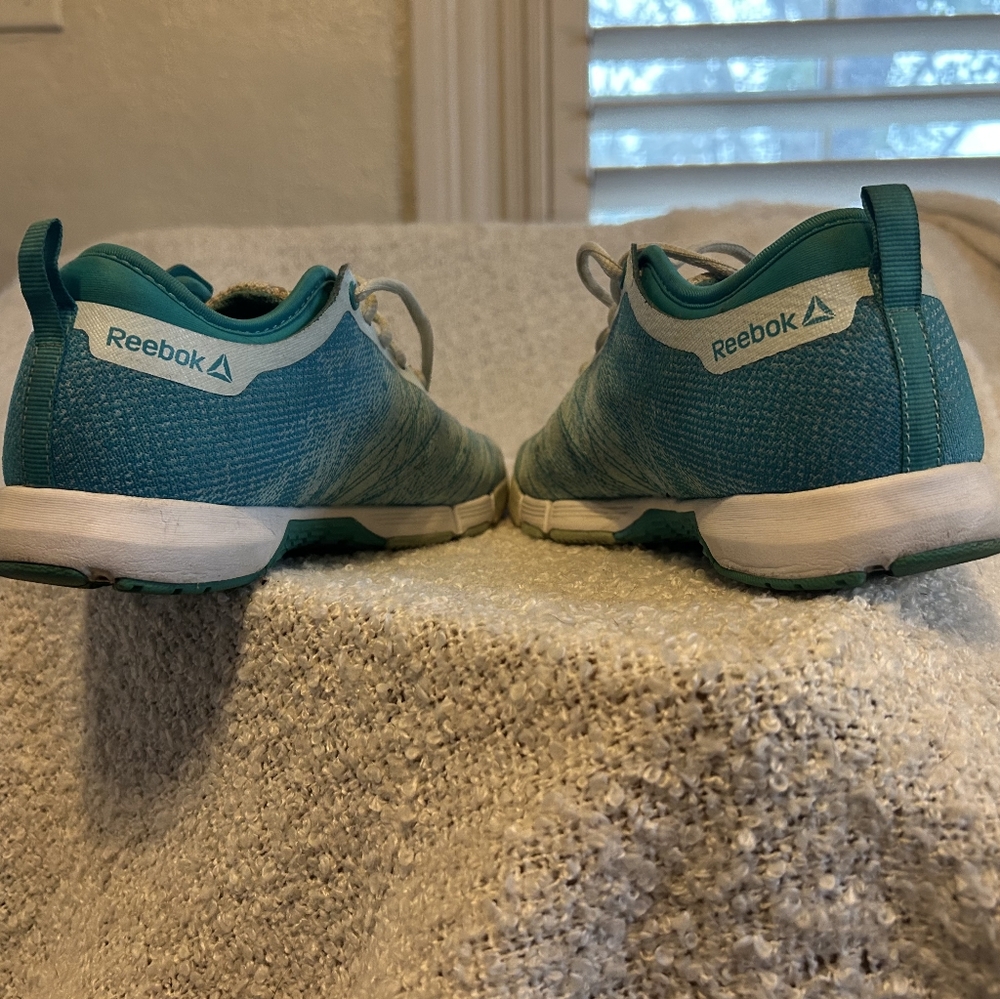 Womens Reebok Trainers - Picture 3 of 3